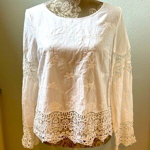 Ann Taylor beautiful top